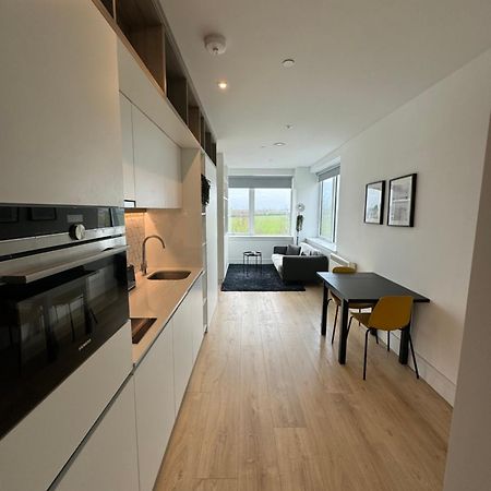London Luxxe Suites & Apartments - London Heathrow Airport, Terminal 1 2 3 4 5 Χίλινγκτον Εξωτερικό φωτογραφία